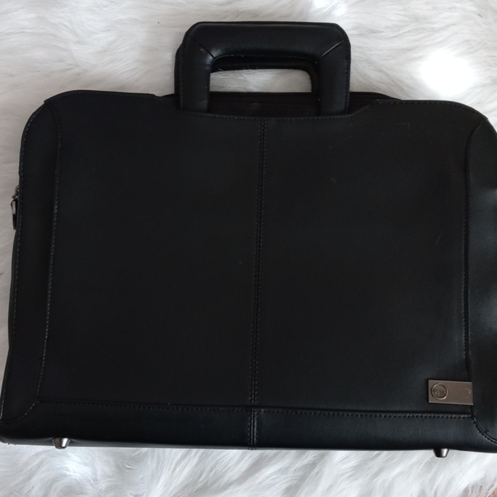 🎉🎉Host Pick🎉🎉Dell Black Leather Laptop Case